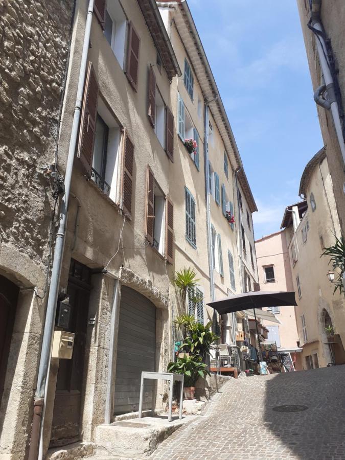 Lou Calado Bed & Breakfast Fayence Bagian luar foto